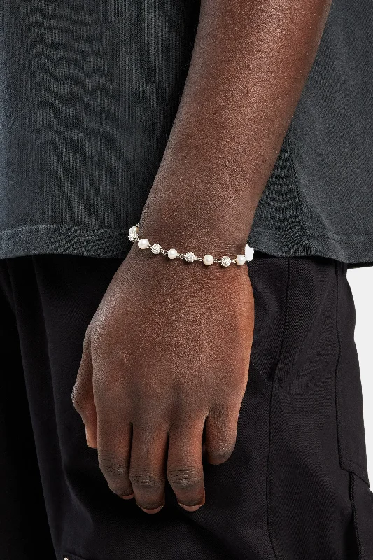 Engraved cut bracelet-Freshwater Pearl & Ice Ball Bracelet