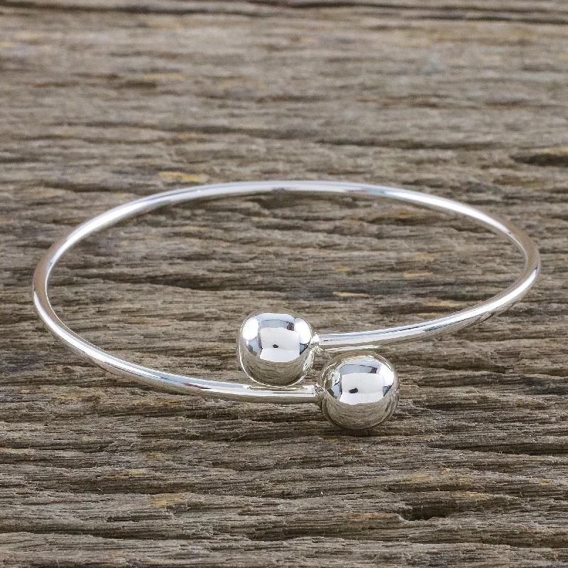 Chipped bark bracelet-Silver Friends Sterling Silver Bangle Bracelet