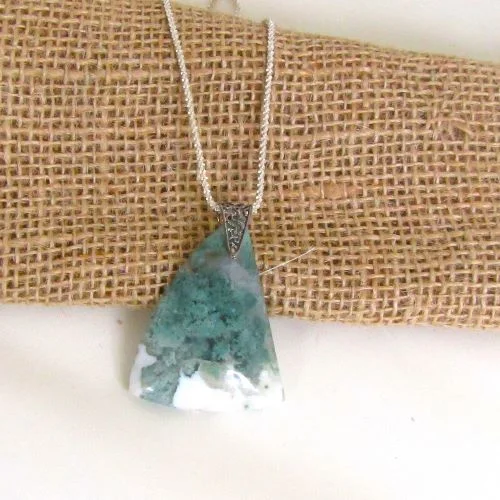 Tandem gem necklace-Wavelite Green Gemstone Pendant Necklace