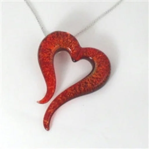 Scored chain necklace-Handmade Alluring Heart Pendant Necklace