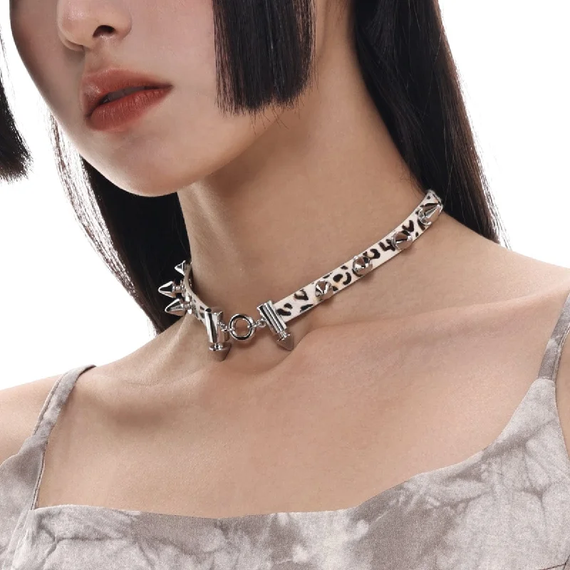 Beech grain necklace-Women's Grunge Rivets Leopard Printed Choker