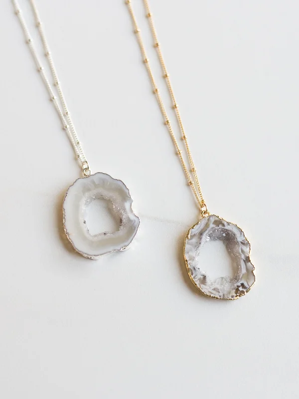 Slotted design necklace-Mini Geode Agate Necklace