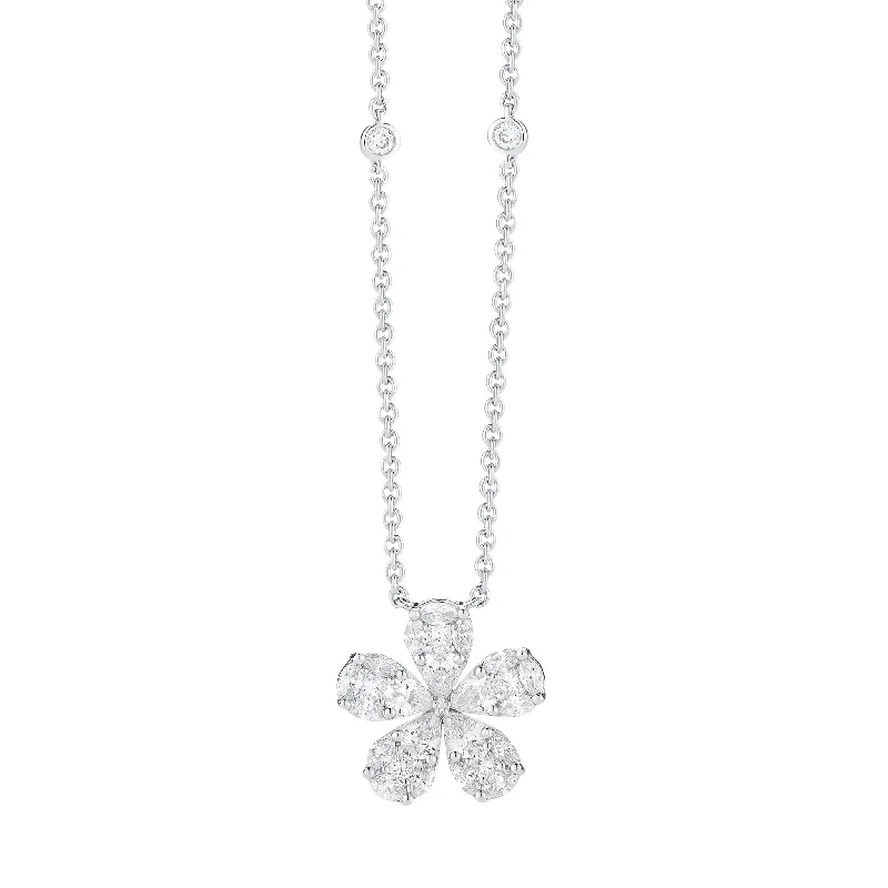 Crowned gem necklace-Diamond Daisy Pendant Necklace