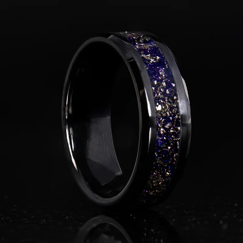 Eight-stone ring-Blue Sandstone Glowstone Ring on Black Ceramic