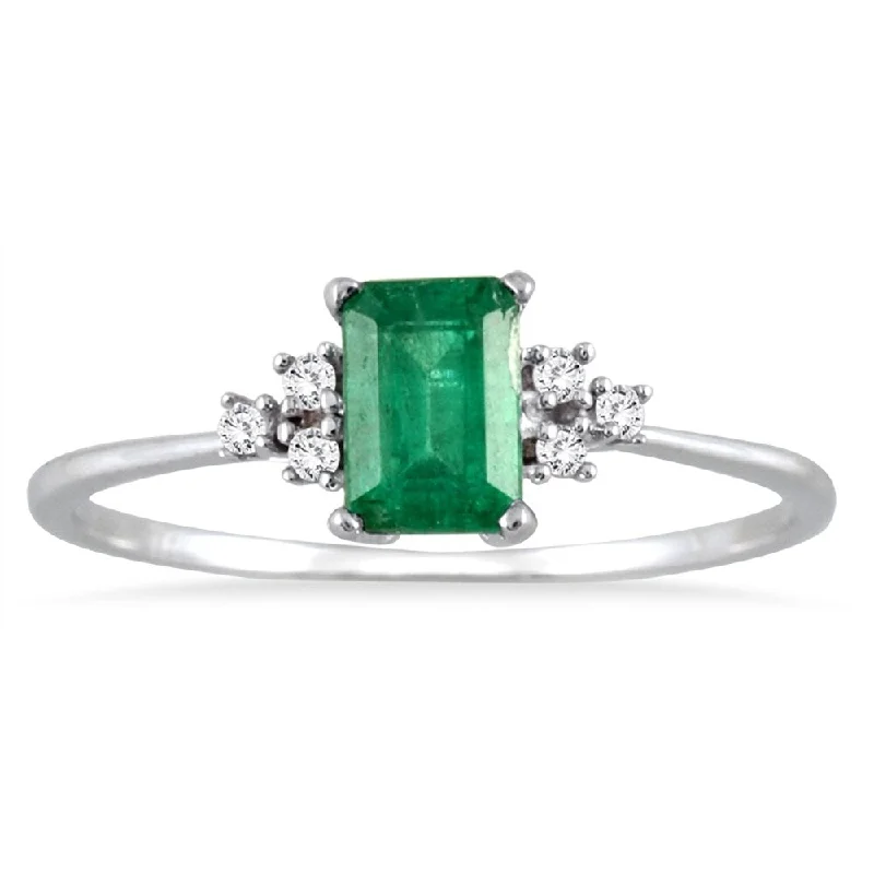 Pinned design ring-Emerald and Diamond Ring in 10K White Gold