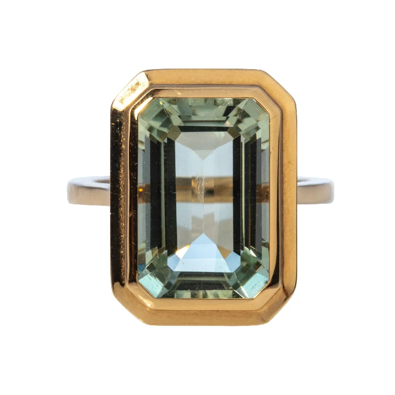 Stellar glow ring-Goshwara Emerald-Cut Prasiolite 18K Gold Ring