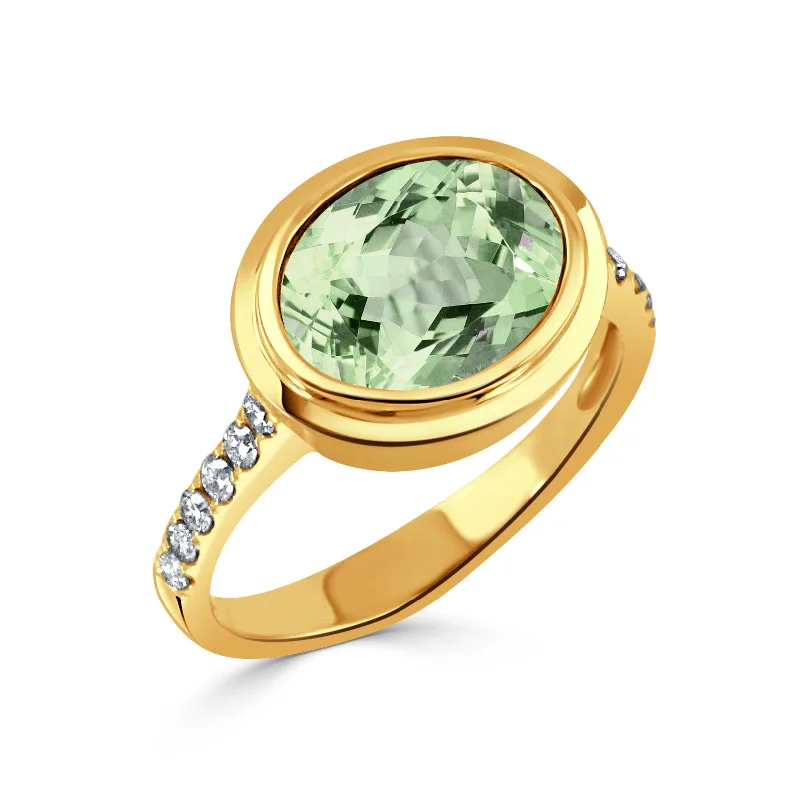 Welded edge ring-Oval Green Amethyst & Pavé Diamond 18K Yellow Gold Ring